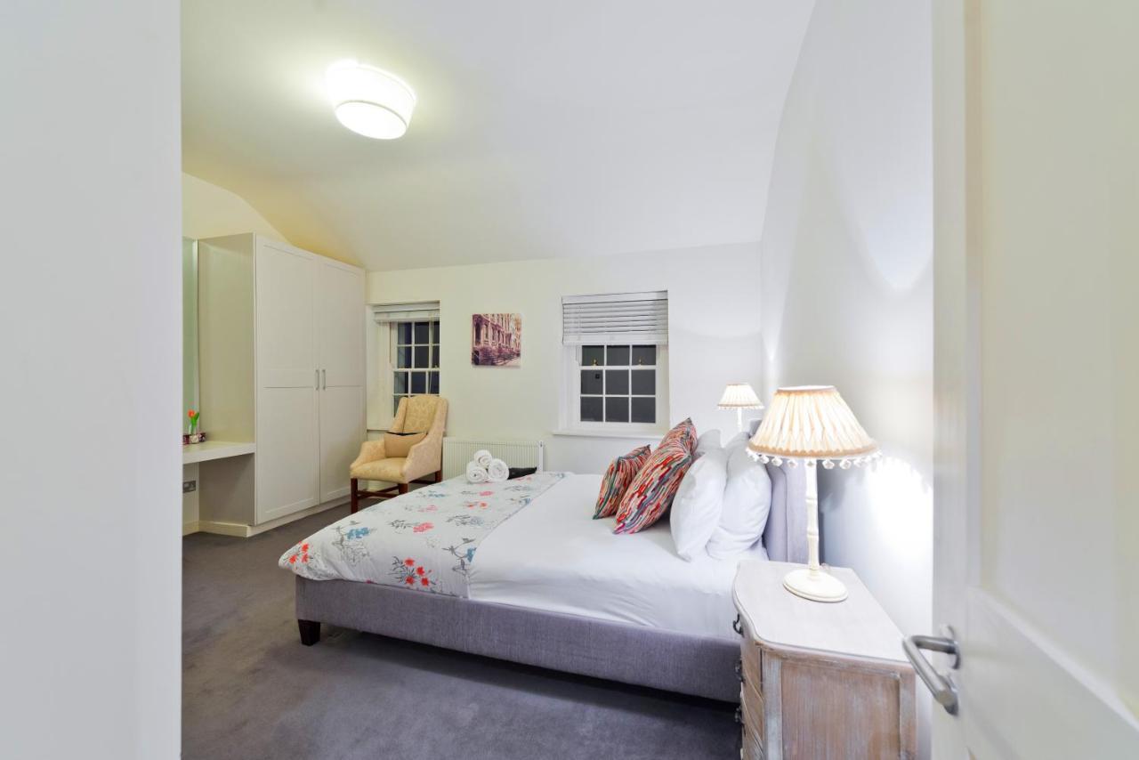 The John Lennon - Hiphipstay Gasthuis 4*